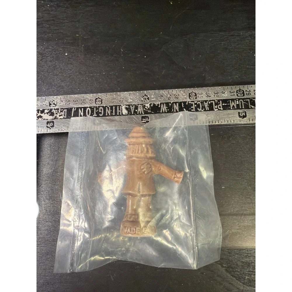 Wade Vintage Scarecrow Figurine Sealed Small Tan Fall Harvest Decor 2 Inch